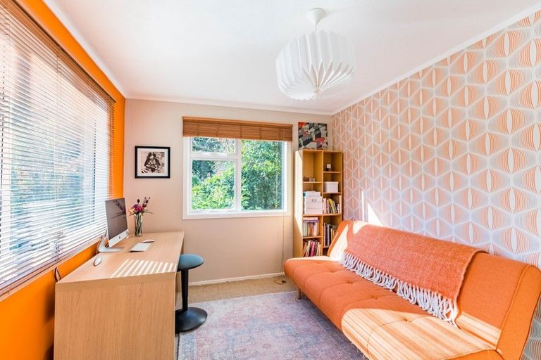 Photo of property in 56 Cluny Road, Plimmerton, Porirua, 5026