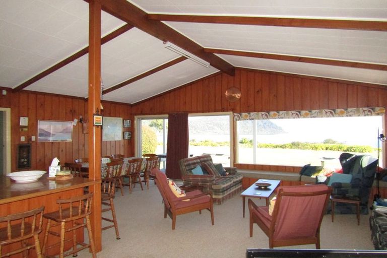 Photo of property in 30 Nisbet Terrace, Kinloch, Taupo, 3377