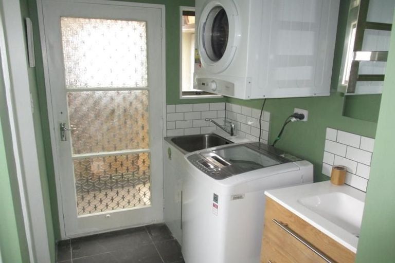 Photo of property in 17b Walton Road, Paraparaumu Beach, Paraparaumu, 5032