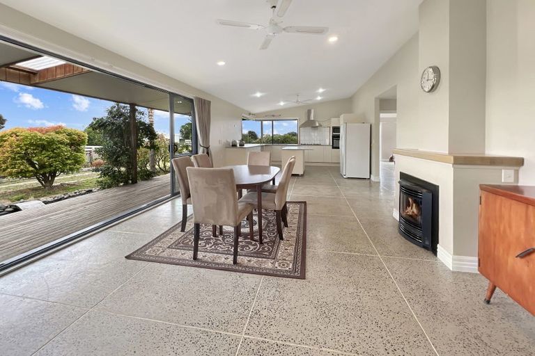 Photo of property in 10 Pohutukawa Avenue, Kaiaua, Pokeno, 2473