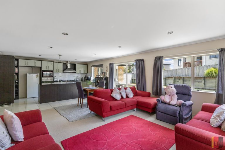 Photo of property in 11 Pandora Rise, Huntly, 3700