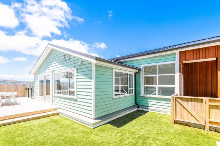 Photo of property in 4 Cunliffe Street, Johnsonville, Wellington, 6037