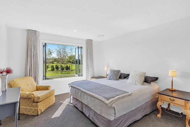 Photo of property in 1037 State Highway 1, Te Horo, Otaki, 5581