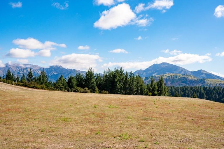 Photo of property in 47 Carrickmore Crescent, Wanaka, 9305