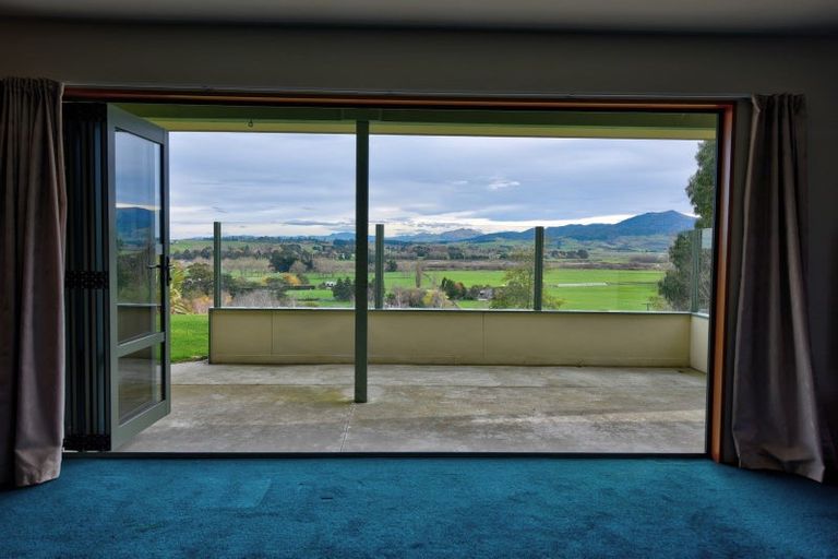 Photo of property in 111 Hamilton Street, East Gore, Gore, 9775