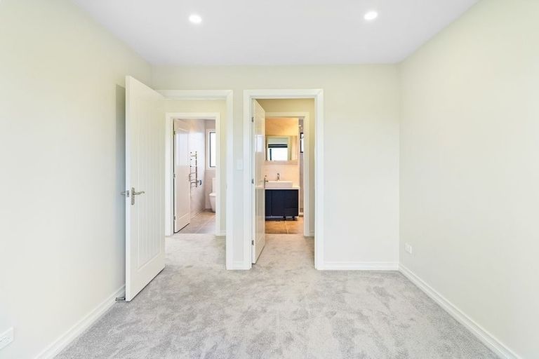 Photo of property in 1/8 Knight Avenue, Mount Albert, Auckland, 1025