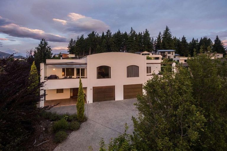 Photo of property in 41a Kings Drive, Wanaka, 9305