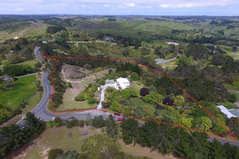 Photo of property in 5 Messenger Road, Stillwater, Silverdale, 0993