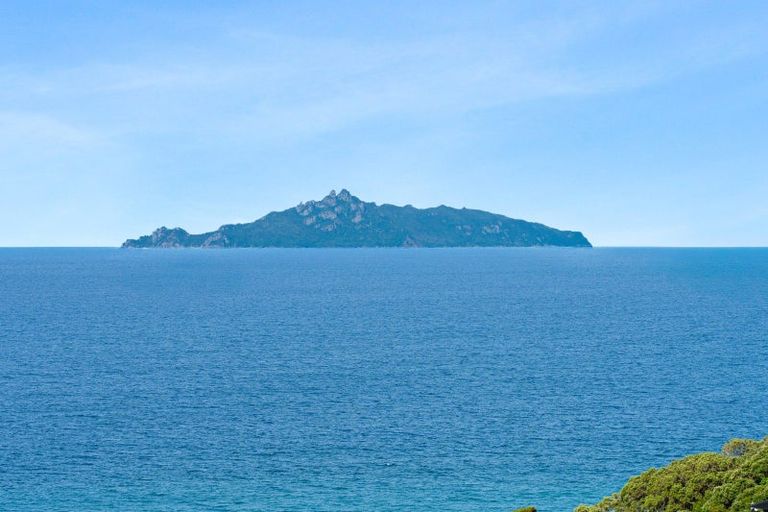 Photo of property in 3 Solar Way, Langs Beach, 0582