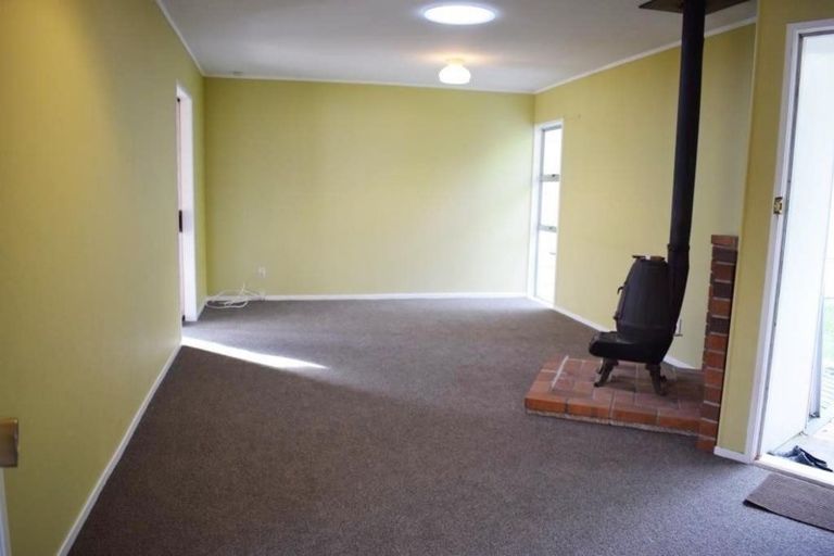 Photo of property in 63 Awaruku Road, Torbay, Auckland, 0630