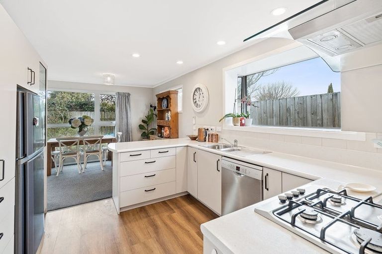 Photo of property in 28 Patterson Terrace, Halswell, Christchurch, 8025