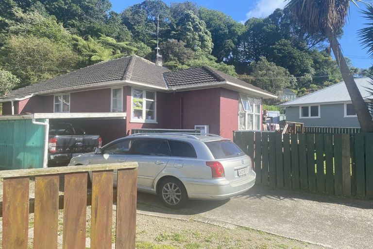 Photo of property in 44 Glenpark Avenue, Frankleigh Park, New Plymouth, 4310