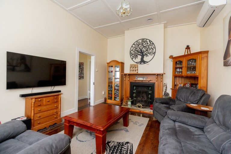 Photo of property in 28 Station Road, Paeroa, 3600