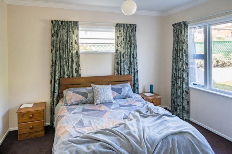 Photo of property in 4 Bell Street, Tawa, Wellington, 5028