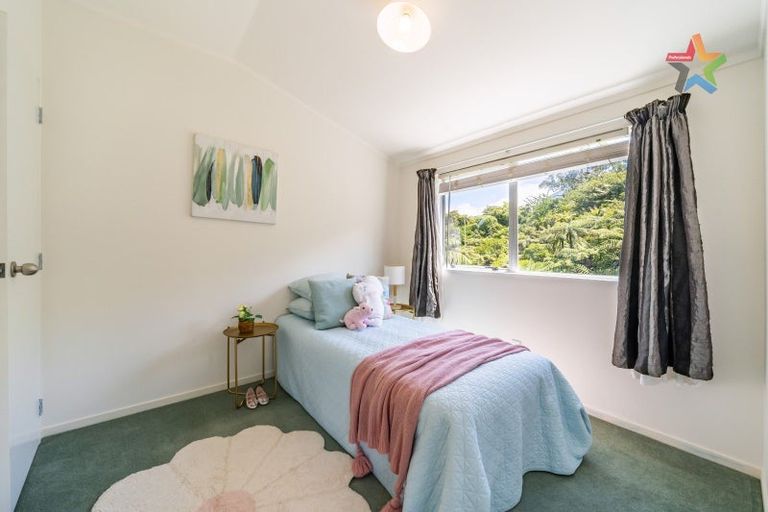 Photo of property in 12a Jacaranda Grove, Maungaraki, Lower Hutt, 5010