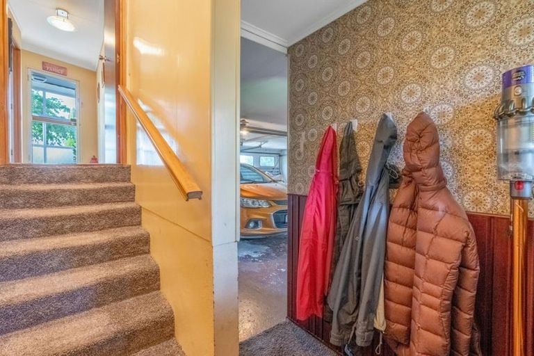 Photo of property in 18 Bullar Street, Grasmere, Invercargill, 9810