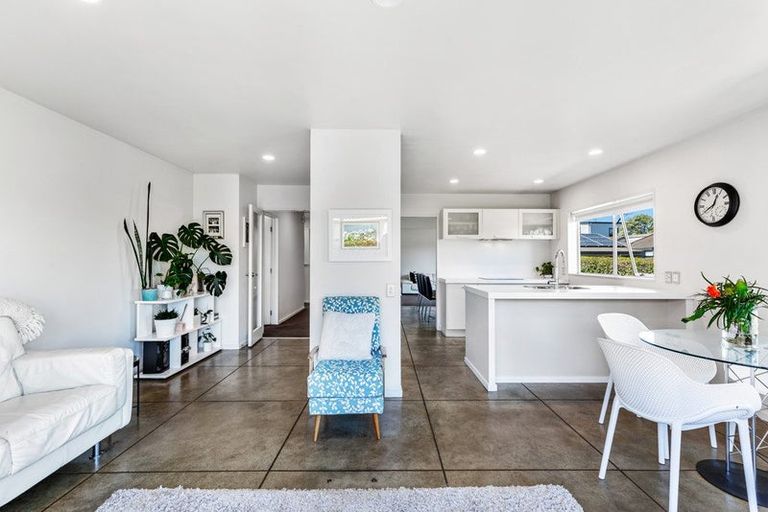 Photo of property in 21 Hendrika Court, Hobsonville, Auckland, 0618