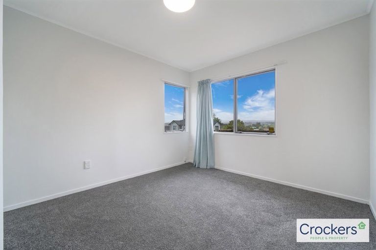 Photo of property in 21 Edgware Road, West Harbour, Auckland, 0618