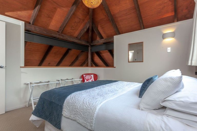 Photo of property in 104 Moore Place, Whangamata, 3620