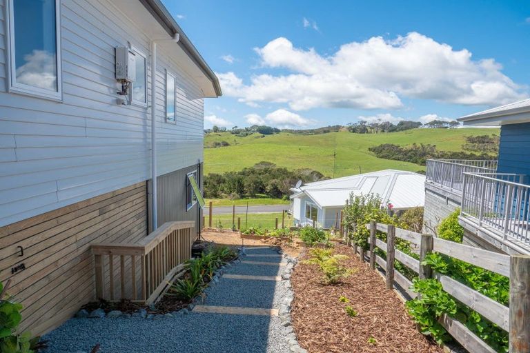 Photo of property in 21 Christine Drive, Coopers Beach, 0420