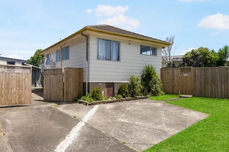Photo of property in 19 Benton Place, Manurewa, Auckland, 2102