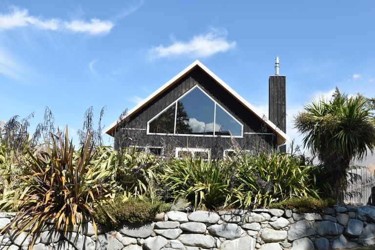 Photo of property in 110 Ohau Drive, Lake Ohau, Twizel, 9412
