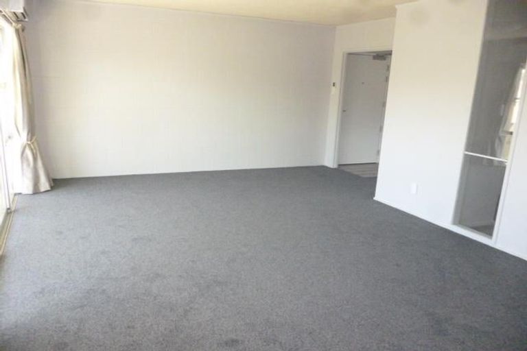 Photo of property in 8/34 Uxbridge Road, Mellons Bay, Auckland, 2014