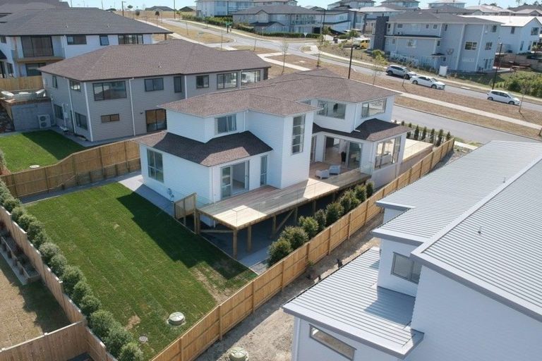 Photo of property in 28 Grut Greens, Silverdale, 0932