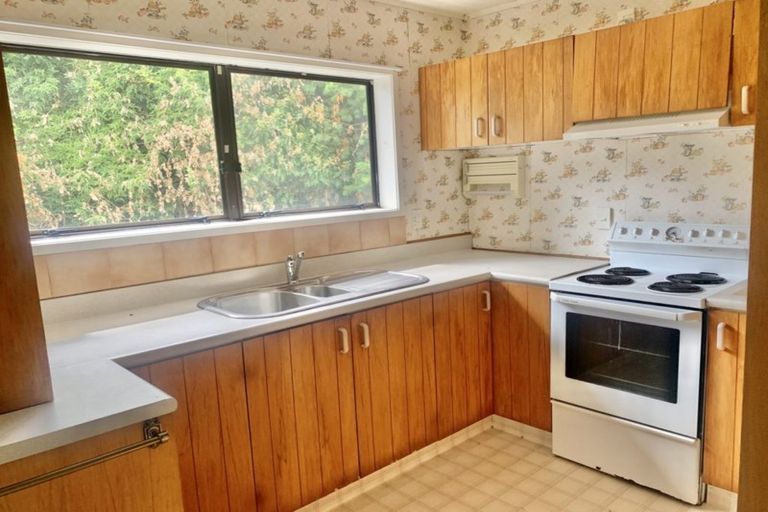 Photo of property in 62a Flanshaw Road, Te Atatu South, Auckland, 0610