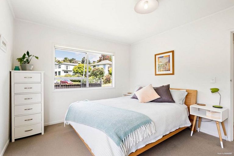 Photo of property in 43 Holt Avenue, Torbay, Auckland, 0630