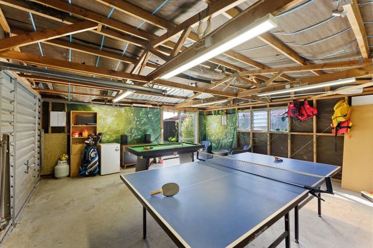 Photo of property in 65 Queens Road, Waikanae Beach, Waikanae, 5036