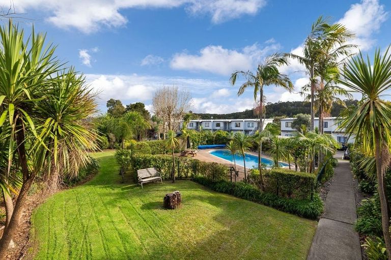 Photo of property in The Grange, 7/92 Bush Road, Albany, Auckland, 0632