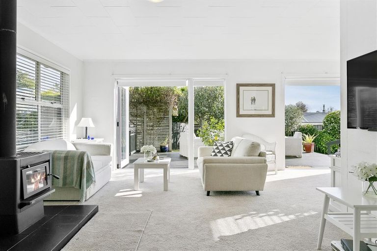 Photo of property in 65 Richmond Avenue, Richmond Heights, Taupo, 3330