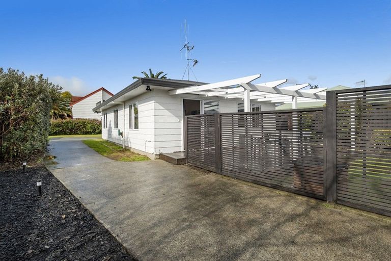 Photo of property in 15b Queen Road, Bellevue, Tauranga, 3110