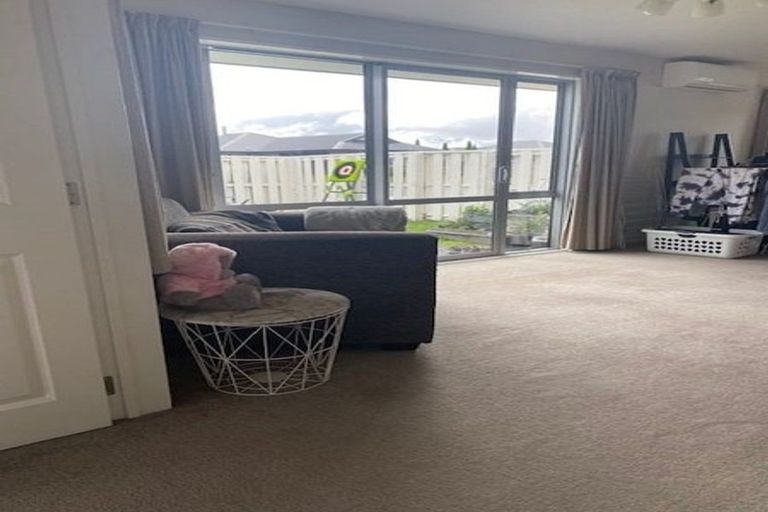 Photo of property in 43 Cassino Street, Rangiora, 7400