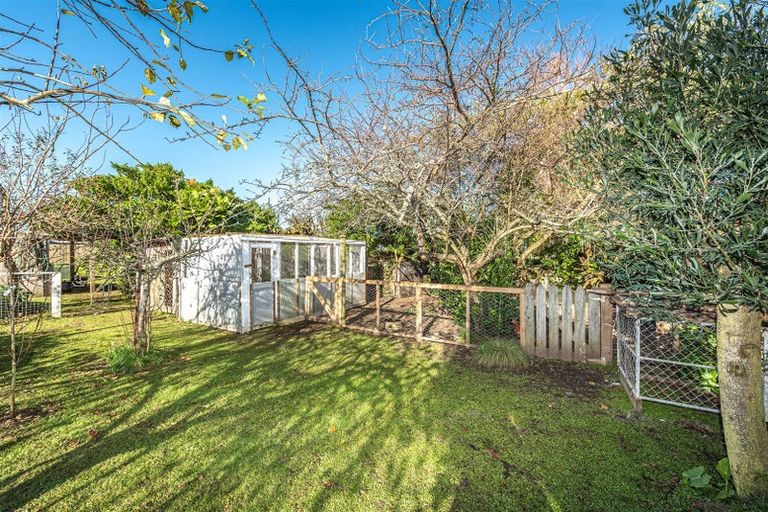 Photo of property in 14 Budge Street, Fordell, Whanganui, 4572
