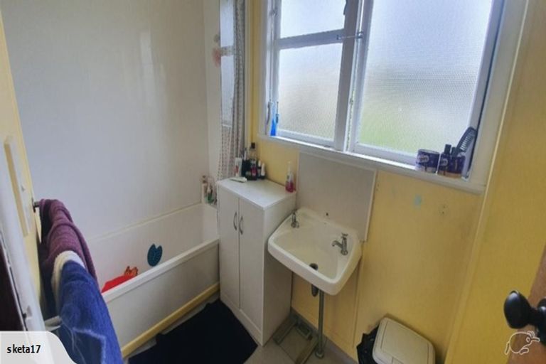 Photo of property in 38-40 Westmeath Street, Waitangirua, Porirua, 5024