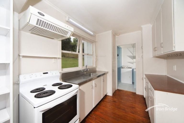 Photo of property in 662a Beach Road, Browns Bay, Auckland, 0630