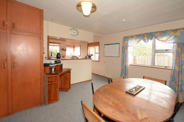 Photo of property in 34 Bradshaw Street, South Dunedin, Dunedin, 9012