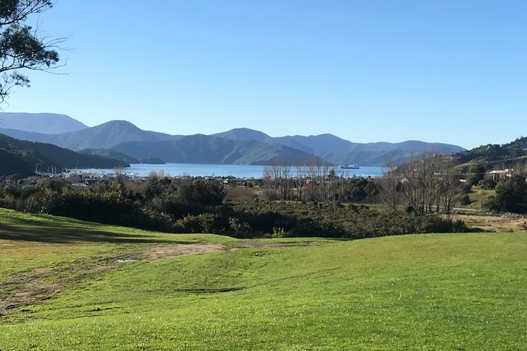 Photo of property in 7 Fantail Heights, Picton, 7220