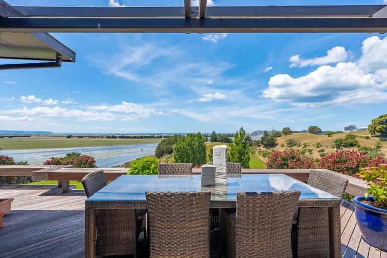 Photo of property in 290 Poraiti Road, Poraiti, Napier, 4182