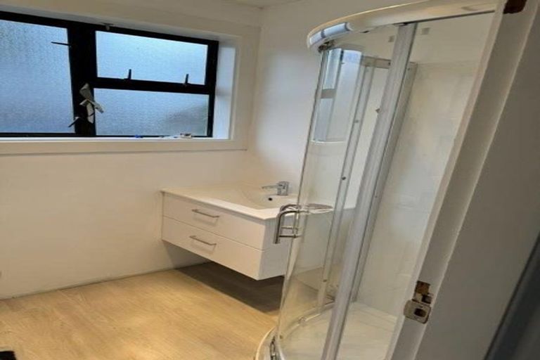 Photo of property in 42 Auburn Avenue, Upper Riccarton, Christchurch, 8041