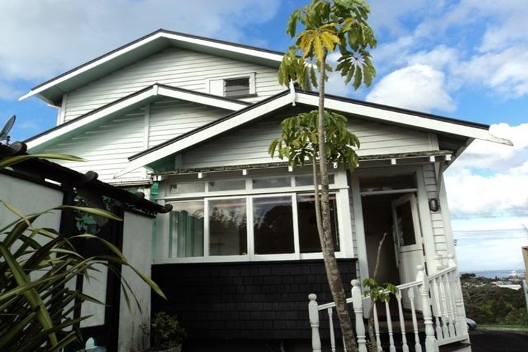 Photo of property in 11 Huka Road, Birkenhead, Auckland, 0626