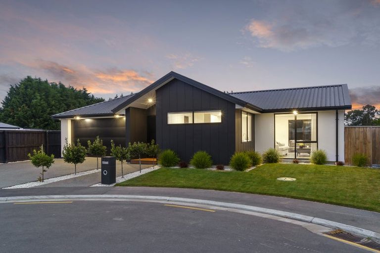 Photo of property in 12 Gingko Lane, Marshland, Christchurch, 8051