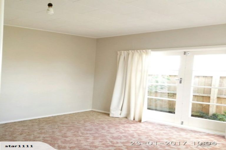 Photo of property in 147 Avonhead Road, Avonhead, Christchurch, 8042