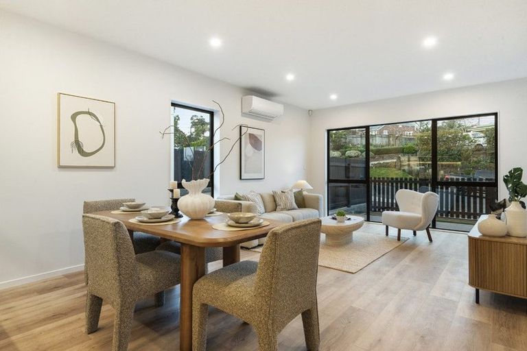 Photo of property in 1/18 Handley Avenue, Narrow Neck, Auckland, 0624
