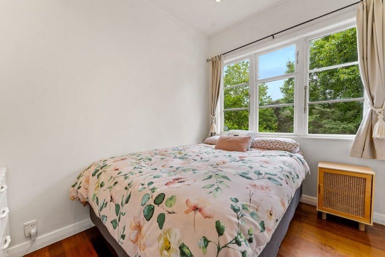 Photo of property in 2 Slater Road, South Head, Helensville, 0874