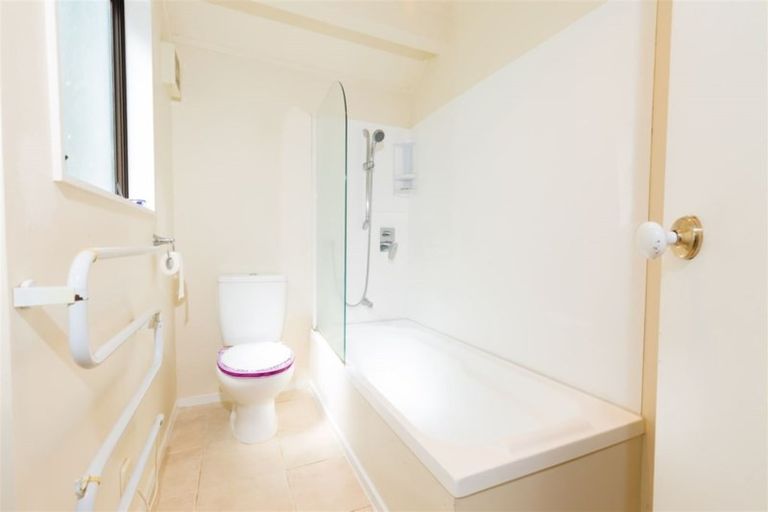 Photo of property in 130b Ironside Road, Johnsonville, Wellington, 6037