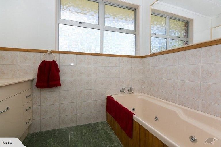 Photo of property in 48a Frankley Road, Westown, New Plymouth, 4310