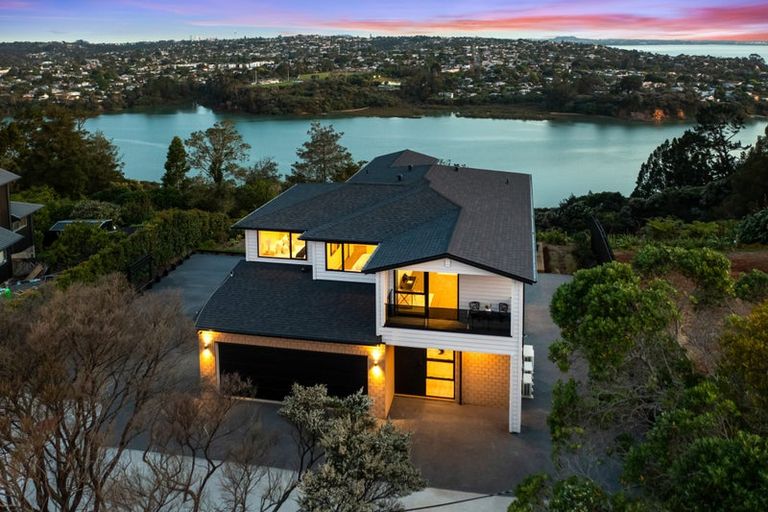 Photo of property in 57 Upper Harbour Drive, Greenhithe, Auckland, 0632